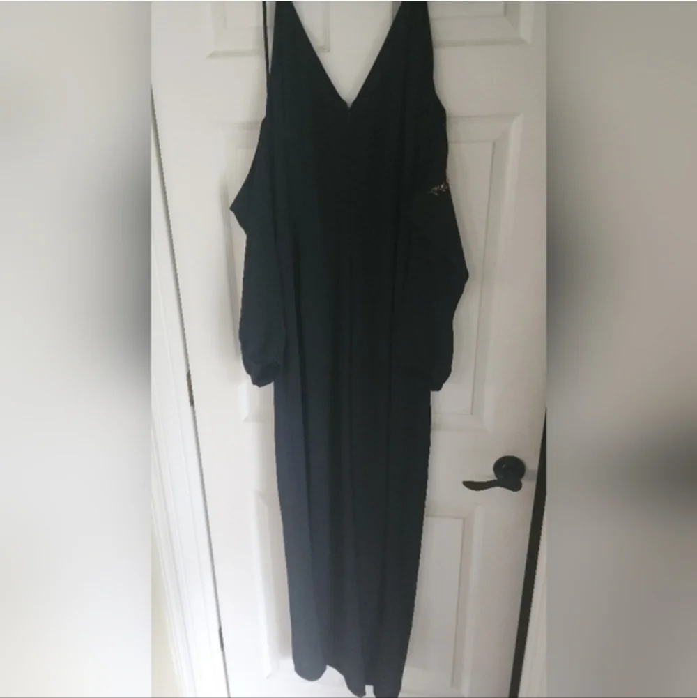 Nw0t ASOS FLORAL EMROIDERED JUMPSUIT SIZE 16
